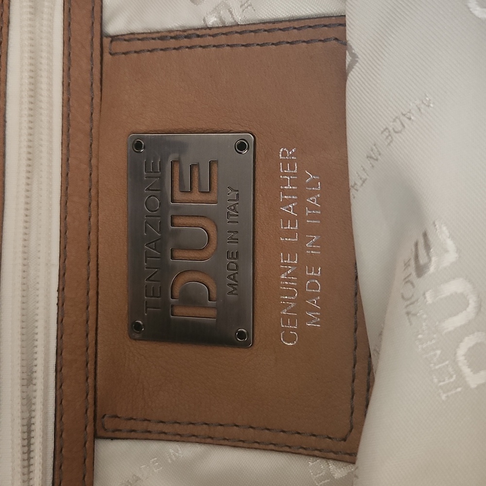 Tranzione Duo Tan Purse - Picture 2 of 7